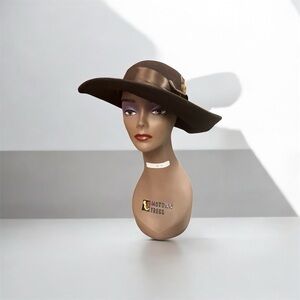 Elegant Brown Wide-Brim Floral Hat – Perfect for Any Occasion